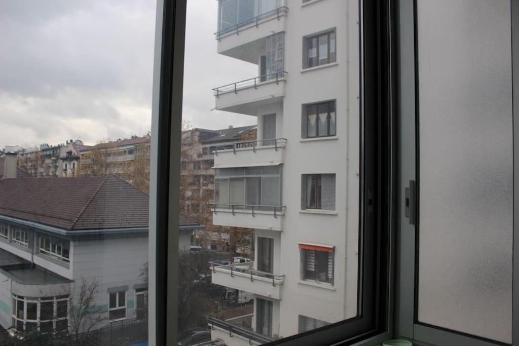 Le Jane : Centre Ville, Garage, Balcon Анси Екстериор снимка